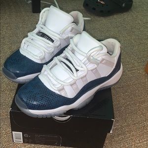 Air Jordan 11  snakeskin